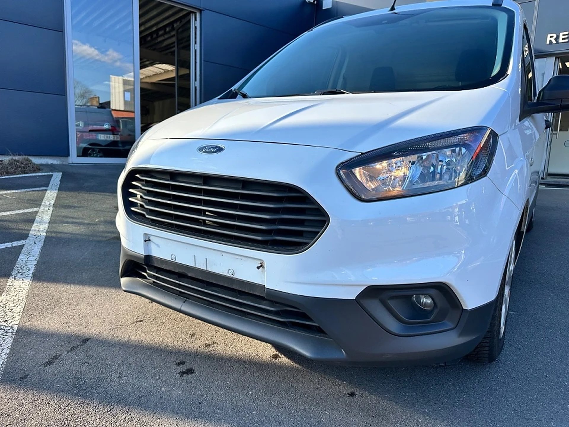 Ford Transit Courier, foto 2