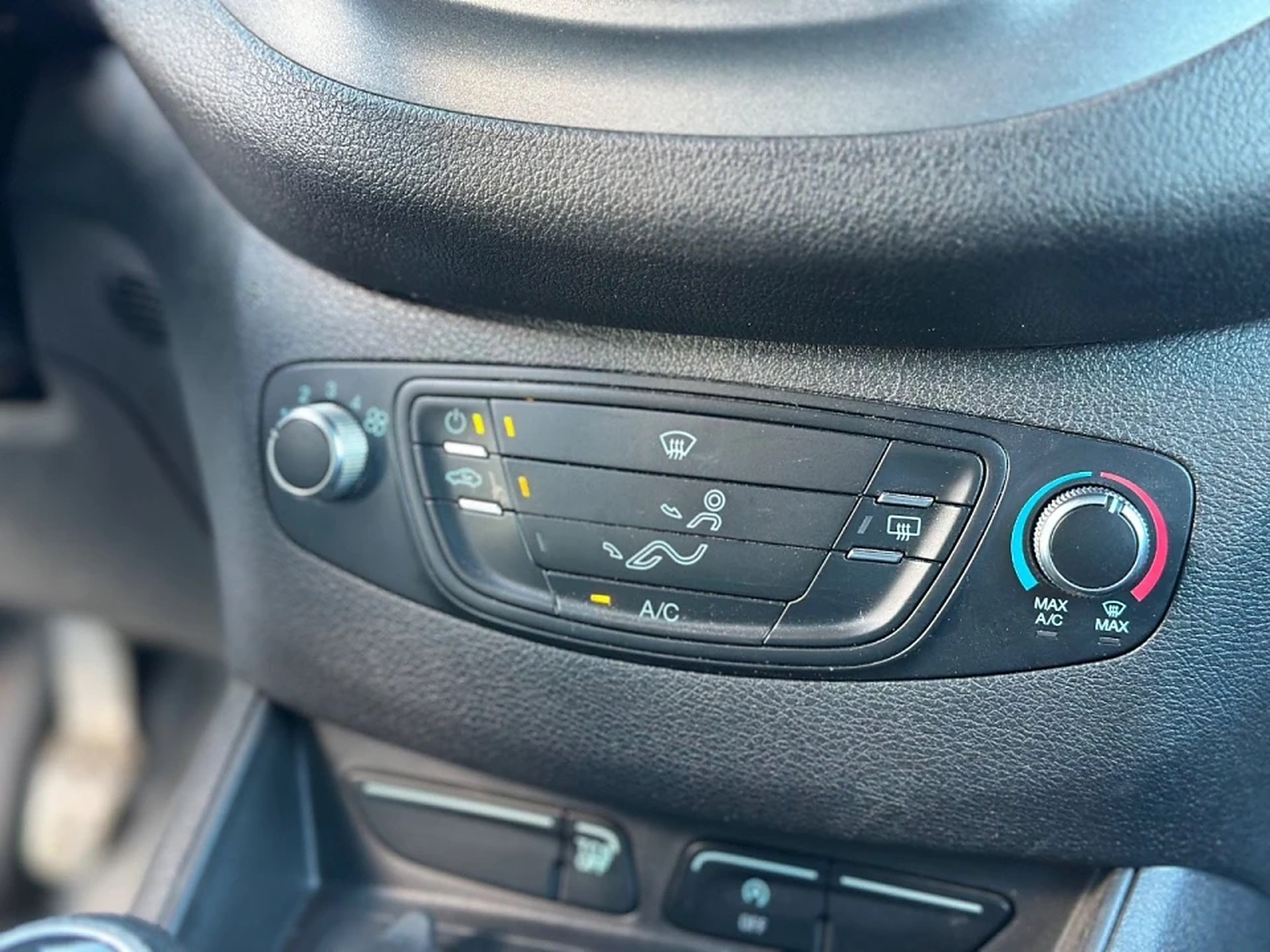 Ford Transit Courier, foto 6