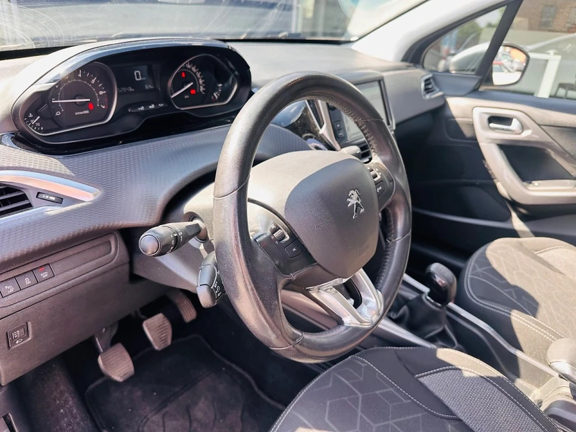 Peugeot 2008, foto 8