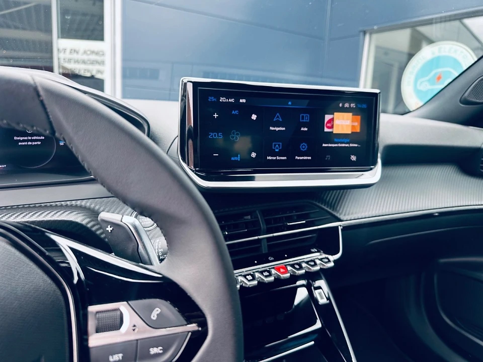 Peugeot 2008 Allure Mild Hybrid, foto 16
