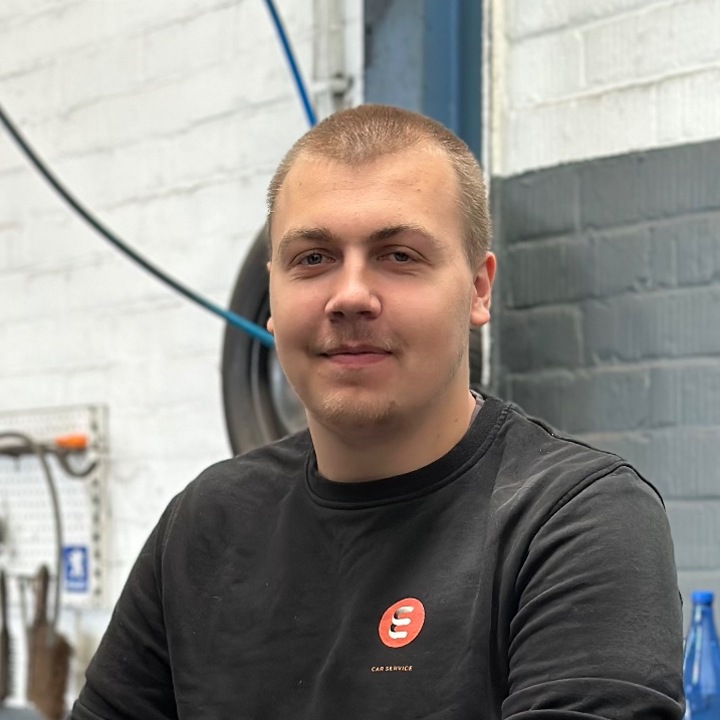 Lars, Mechanieker bij Garage De Maeyer